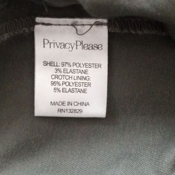 PRIVACY PLEASE SKIRT - Picture 5 of 5